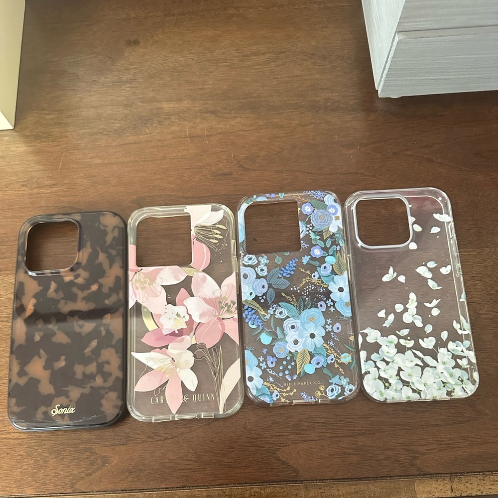 4 iPhone 14pro cases- great shape!